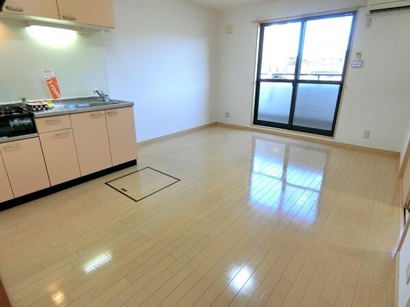 カナディアンコート南吉成 Aの物件内観写真